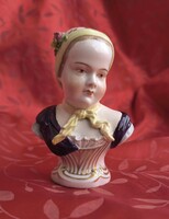 Antik Höchst teababa porcelán, XIX-ik század. Nagyon szép állapotban.