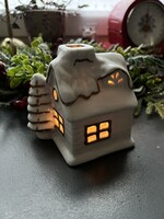 Havas porcelán karácsonyi mécses házikó