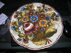 Régi kerámia majolika tányér Castelli Olaszország, Design