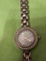 Avon quartz női karóra, működik, ﻿a képeken látható állapotban