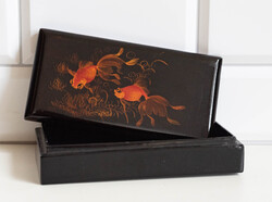 Különleges távol-keleti lakkdoboz aranyhalas mintával - szelence, díszdoboz, ékszertartó