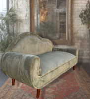 Design szófa kanapé felújítva, zöld kordbársony kárpittal