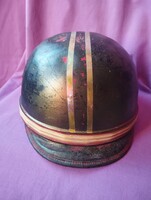 Bukósisak. Régi motoros bukósisak. Kőrösi.