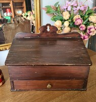 Fa ládikó, fiókos felnyitható