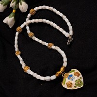 Macskaszem  gyöngysor  rekeszzománc  medállal.