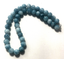 Természetes zöld Jáde nyaklánc selyemszálon