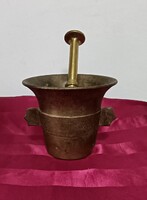 Réz mozsár törővel