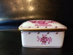 Herendi ékszertartó