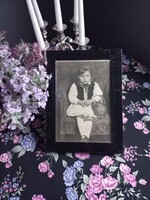 Antik keretezett fotó / kislány kosárral
