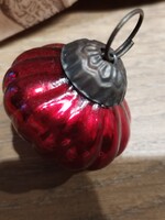 Meggyvörös ,foncsorozott - karácsonyi üveg csepp/ vintage jelleggel