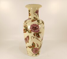ZSOLNAY NAGY VIRÁGOS PORCELÁN VÁZA, FESTŐI ALÁÍRÁS (JR022)
