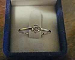 Fehérarany gyémánt gyűrű, Top Wesselton kővel