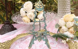 Bronz kép,szakácskönyv ,tányértartó