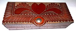 ANTIK bőrdíszműves IPARMŰVÉSZ  valódi bőr díszdoboz akár ékszeres doboz 20 x 8 x 4,5 cm HIBÁTLAN