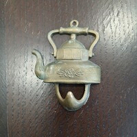 Szép régi réz kávédarálós fogas/akasztó (8,5x4,4x1,7 cm)