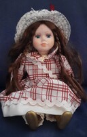 Porcelán baba 21 cm