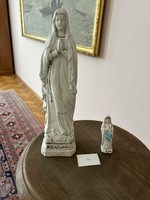 Porcelán és kerámia figurák