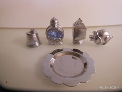MINIATŰR - 7 db - FÉM - ÓRA - 4 x 2,5 cm - 3 db - TÁLCA - 6 cm  - HIBÁTLAN