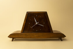 Mid Century Kandalló Óra / Tölgyfa / Quartz szerkezettel / Retró / Régi