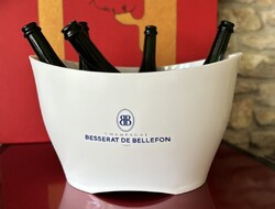 5 palackos Champagne Besserat de Bellefon pezsgőhűtő fehér kompozit anyagból