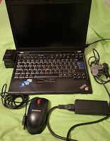 Lenovo Thinkpad X220 ﻿Laptop  saját Lenovo hálózati adapter, tápkábel,egér,dokkoló,,számítógép