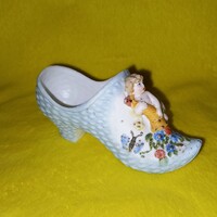 "Angyalos kiscipő ". Ritka,Antik biszkvit porcelán, nipp. Porcelán cipő.