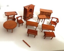 Retro kézzel készült lakkozott pácolt fa mini babaházas bababútor 11 DARABOS JÓ ÁLLAPOTBAN