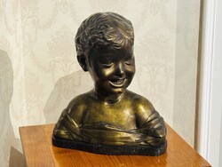 Nevető gyermek büszt (Desiderio da Settignano után)