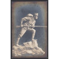 Németország,Egy első világháborús német katona szobra szuronyroham előtt 1918