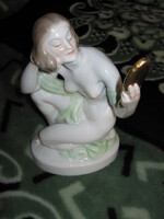 Herendi tükrös női akt, zöld lepellel 24 cm, Szilágyi Nagy István szignóval