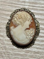 Kagyló kámea ezüst keretben