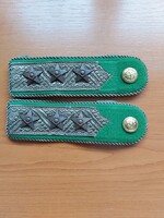 MN HATÁRŐR EZREDES RENDFOKOZAT VÁLLAP GYAKORLÓ BARNA CSILLAGGAL