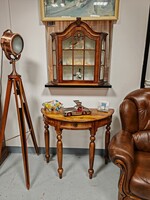 Tömör fa fiókos lerakó asztal , konzolasztal , éjjeli , lerakóasztal , éjjeliszekrény , szélasztal