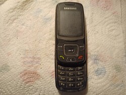 Hibás Samsung  m610 retró telefon eladó