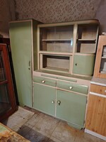 Konyhabútor és asztal egyben