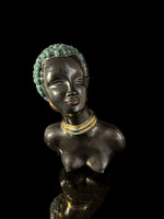 Izsépy Margit - Néger büszt aranyozással