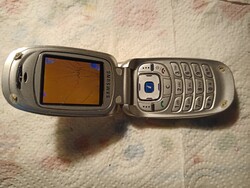Hibás Samsung  x450 retró telefon eladó