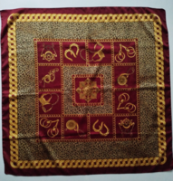 Chanel mintás kendő, sál bordó-arany színben