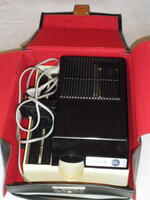 Diavetítő, DDR, táskájában, hiánytalan, működő