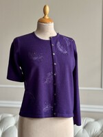 40-42-es 50% gyapjú püspöklila szett kagylógombokkal üveggyöngy hímzéssel
