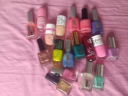 Gél köröm csomag újak 95% , I.osztályúak, és ajándék új rúzsok