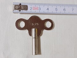 Felhúzókulcs 10 - játék óra felhúzó kulcs □3,75mm