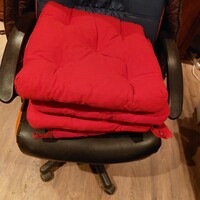 4 DB. PIROS PÁRNA 40 X 40 CM