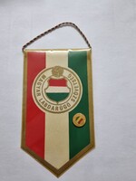 MAGYAR LABDARÚGÓ SZÖVETSÉG zászló jelvénnyel