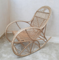 Fűzfavesszőből készült hintaszék . Alkudható.