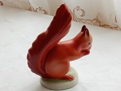 Porcelán mókus figura Hollóházi 11x5,5x14cm retro