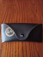 Ray Ban napszemüvegtartó bőrtok, és törlőkendő