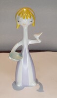 Ősz Szabó Antónia Madaras lány figurája eső osztályú hibátlan porcelán figurája14,5 cm