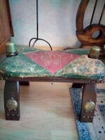 Zsámoly, lábtartó