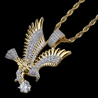 GYÖNYÖRŰ SAS MEDÁL , RENGETEG CIRKÓNIA KŐVEL DÍSZÍTVE ÉS AZ ÖRÖK DIVAT WALES LÁNCCAL.